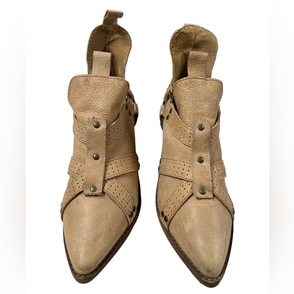 ANTHROPOLOGIE MATISSE Leather Pointed Toe Ankle Booties - Picture 6 of 15